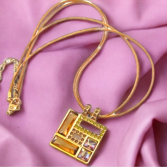 Swarovski Authentic (swan) Square crystal rose gold plt leather cord necklace - Picture 2 of 12